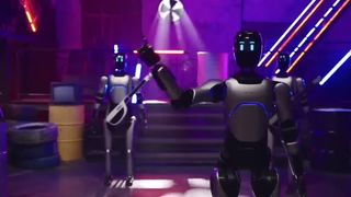 أداء A2 Ultra Robot ذو الشكل البشري